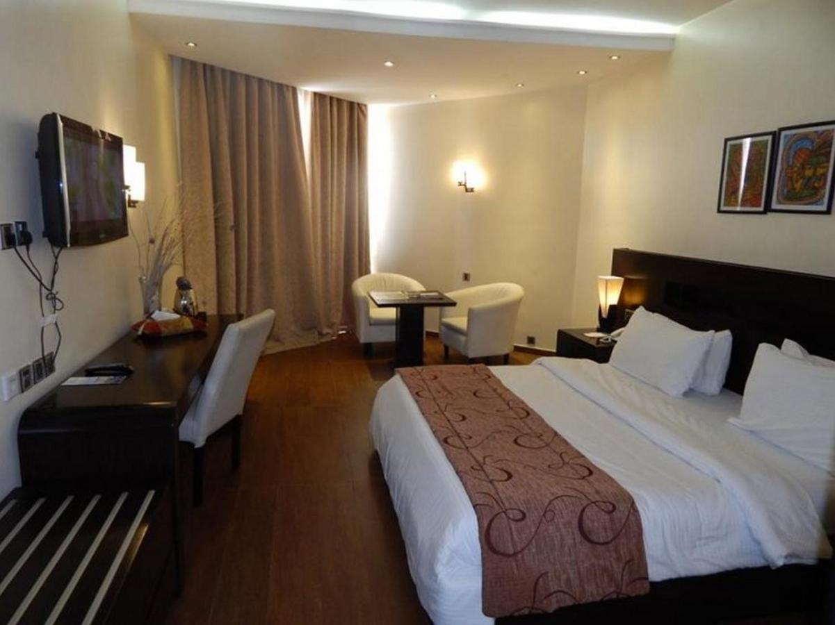 Room In Lodge - Hotel Presidential Port Harcourt Exteriér fotografie