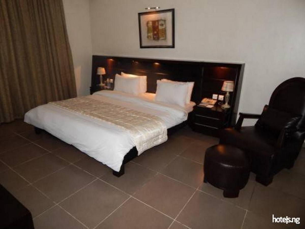 Room In Lodge - Hotel Presidential Port Harcourt Exteriér fotografie